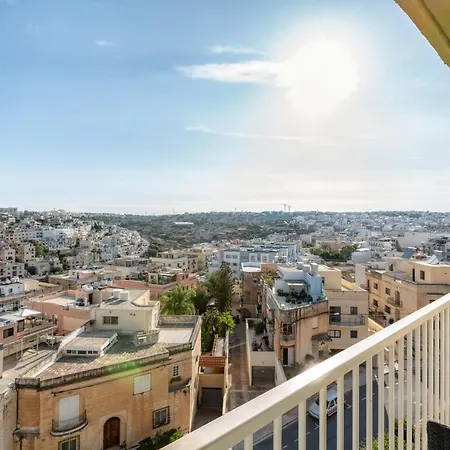 Pool Apartment Is-Swieqi